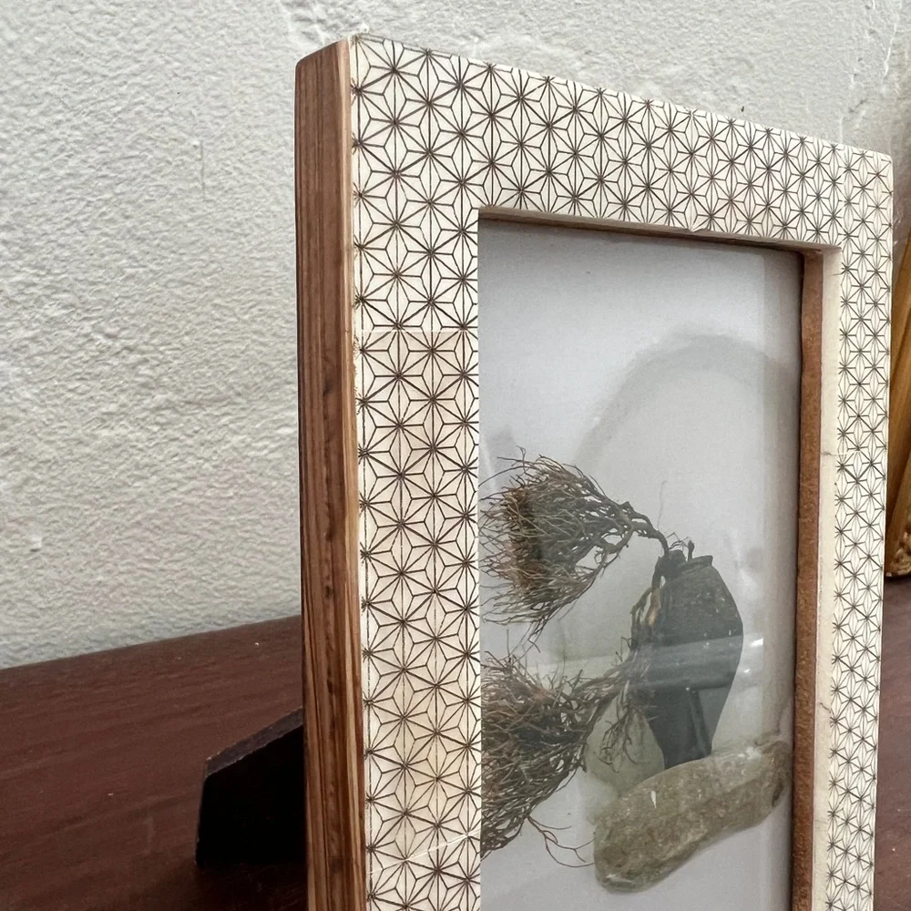 New bone horn wood carved Moroccan style picture frame gold gilded